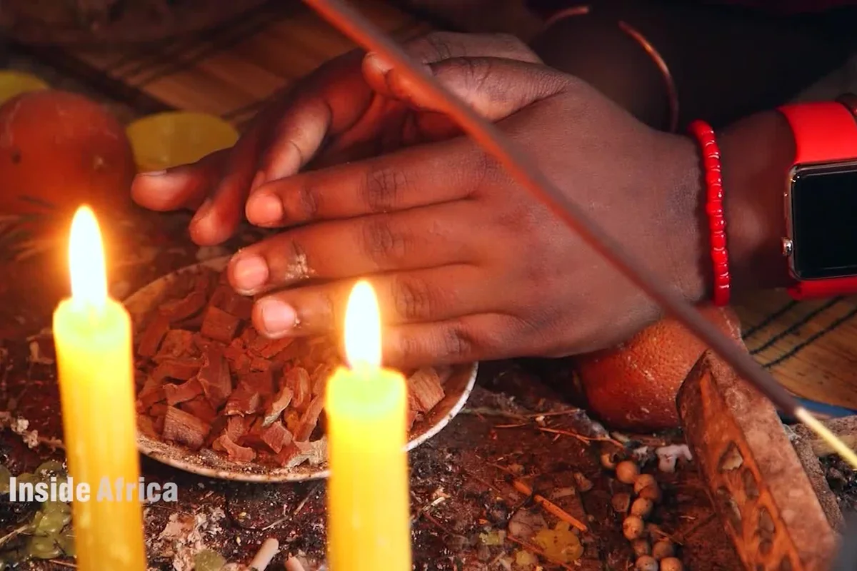 Palm reading consultation